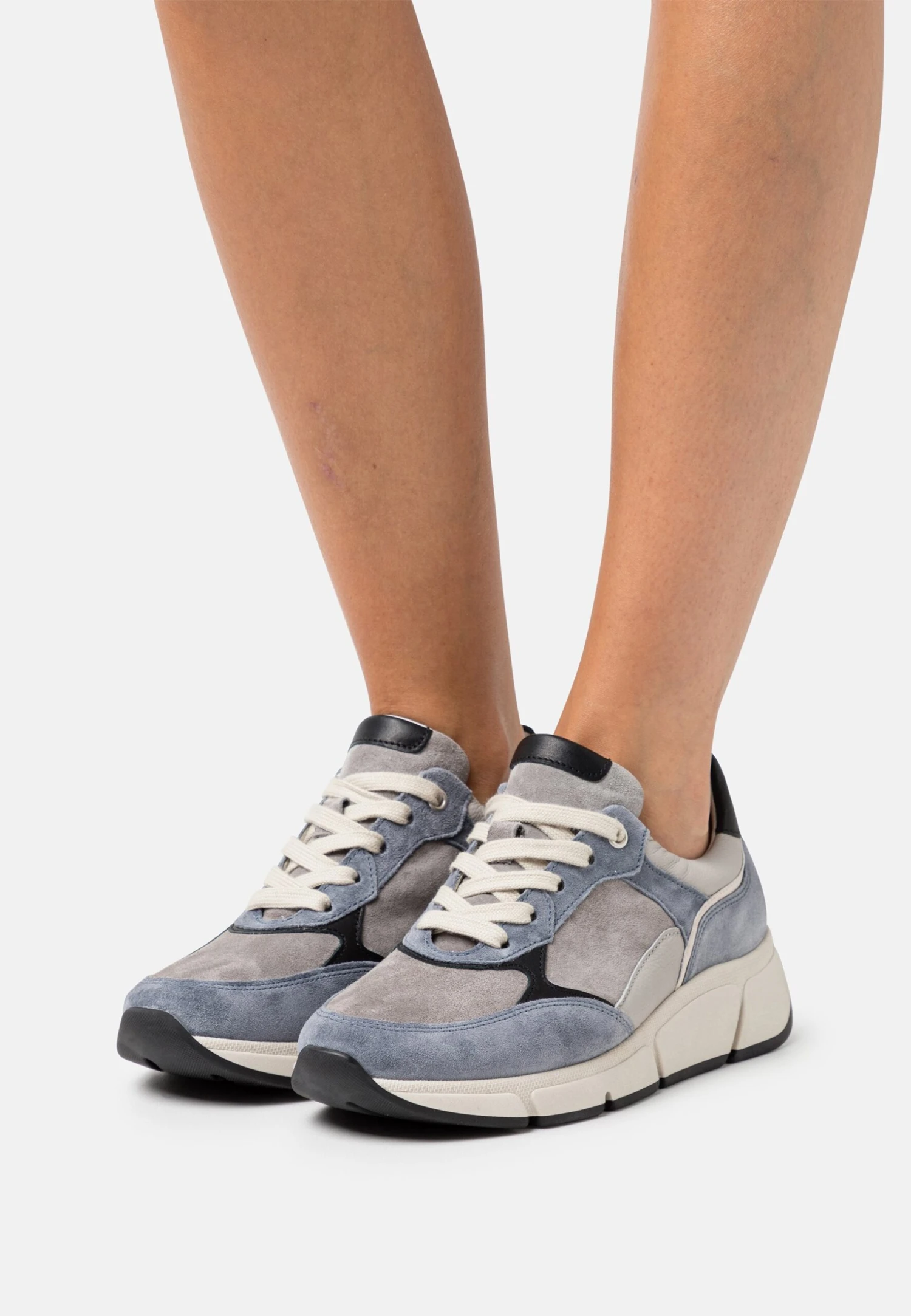 Gabor Comfort Sneakers Laag - Grau/Shark/Schwarz 1 Gabor Comfort Sneakers Laag - Grau/Shark/Schwarz