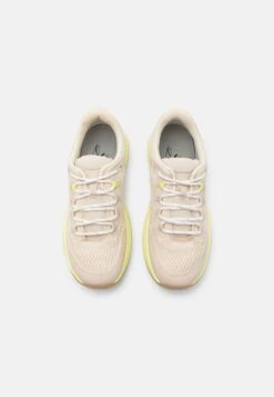 Gabor Comfort Sneakers Laag - Vanille 11 Gabor Comfort Sneakers Laag - Vanille -Gabor comfort Store a4139db7e74044c3a1ffb8388efbab68