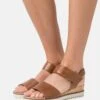 Gabor Comfort Sandalen Met Sleehak - Cognac