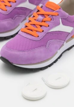 Gabor Comfort Sneakers Laag - Dunkelflieder/Weiß -Gabor comfort Store bf47dc5d663d4a59963bf25232138b30