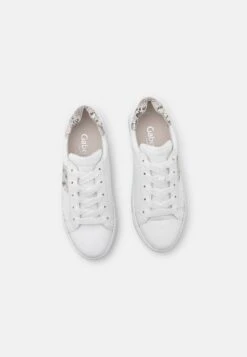 Gabor Comfort Sneakers Laag - White 11 Gabor Comfort Sneakers Laag - White -Gabor comfort Store d62cf8ce02bb4a65aaedd6cddb6f9ac2