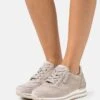 Gabor Comfort Wide Fit - Sneakers Laag - Puder -Gabor comfort Store d8f1fc9cebc54887b39bd309c273f030