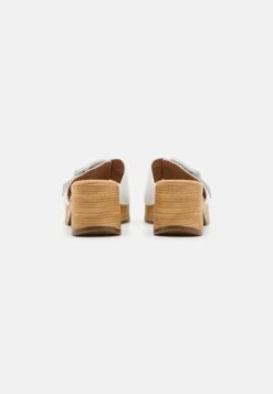 Gabor Comfort Clogs - Weiß 9 Gabor Comfort Clogs - Weiß -Gabor comfort Store db0ae8b9b38d4159aed1aaca6fb4112f